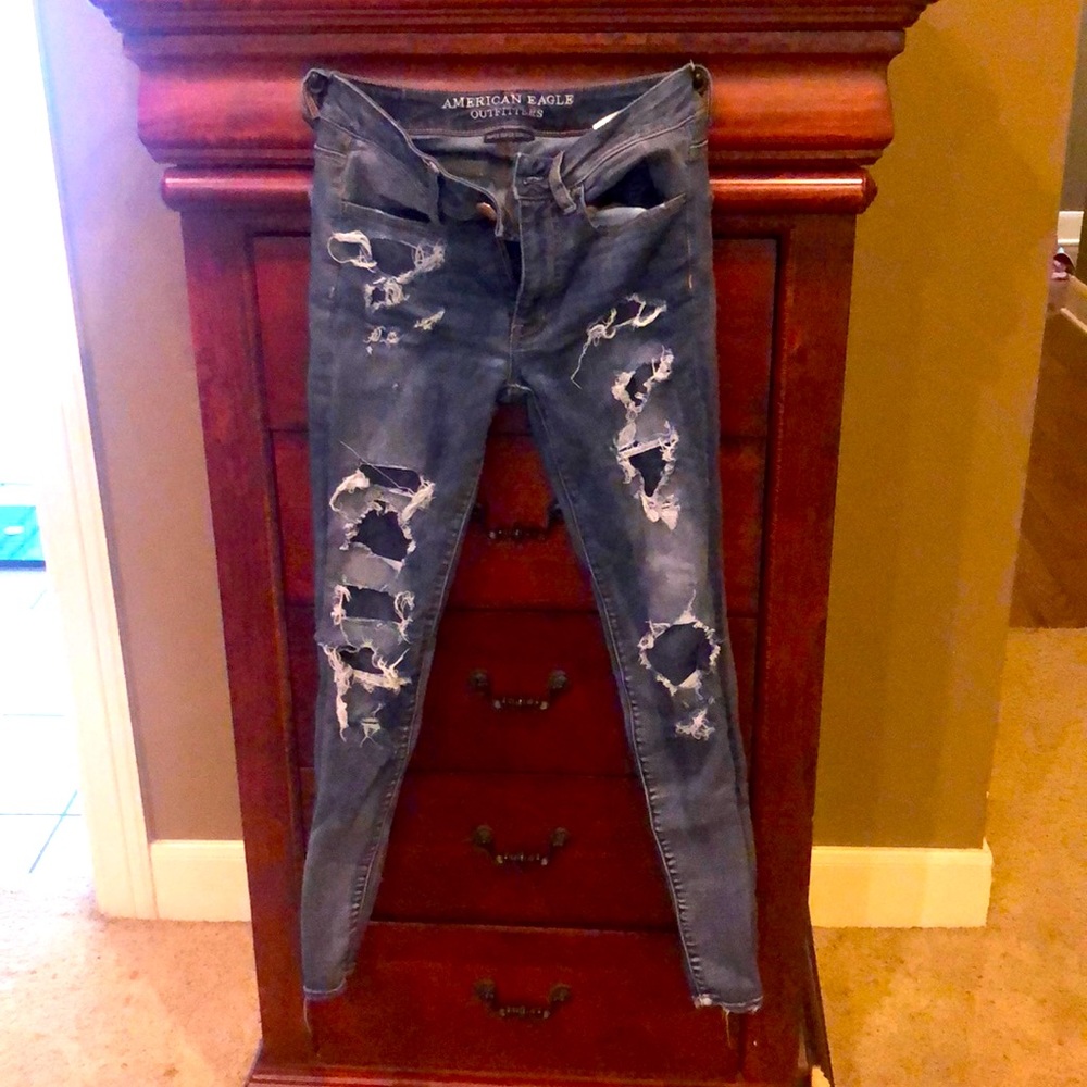 American Eagle Jeans distressed Ripped Size 25